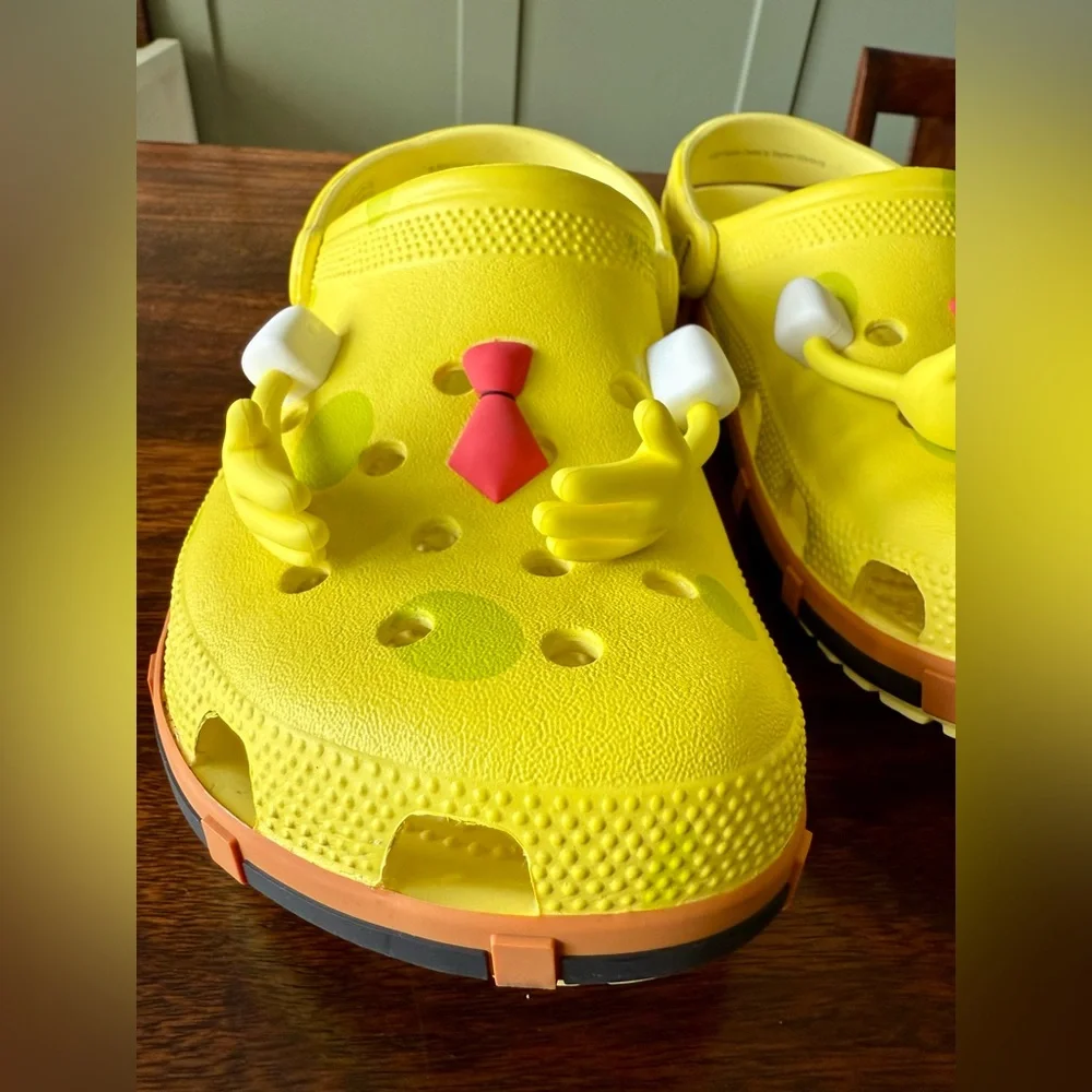 SpongeBob Crocs Slip-On Clog Size 8/10 - Picture 2 of 7